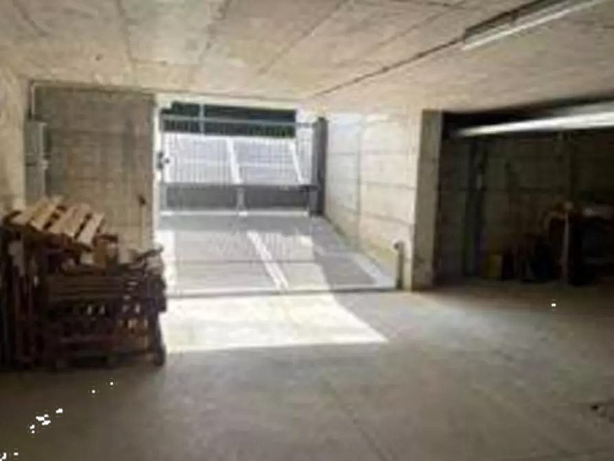Immagine 2 di Garage in vendita  in Via Cappelletta a Sulbiate