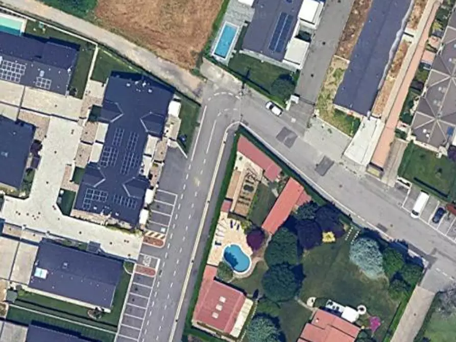 Immagine 8 di Garage in vendita  in Via Cappelletta a Sulbiate