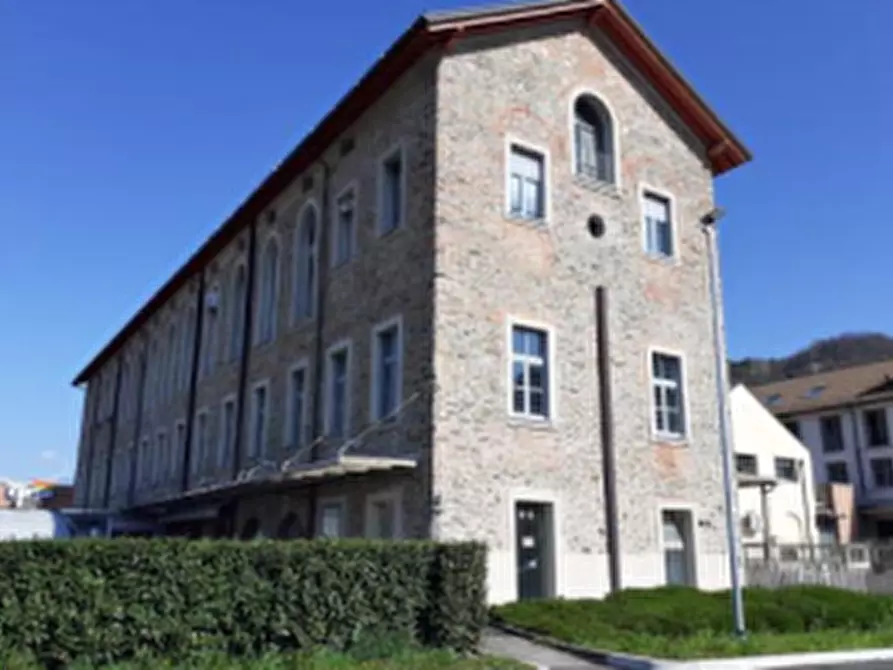 Immagine 1 di Negozio in vendita  in Via Provinciale a Mesenzana