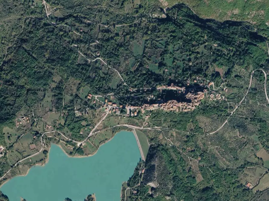 Immagine 3 di Terreno agricolo in vendita  in località Castel San Vincenzo a Castel San Vincenzo
