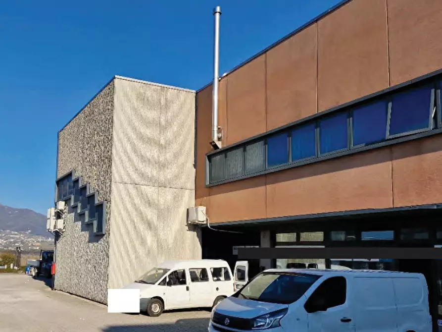 Immagine 4 di Magazzino in vendita  in Via Feltrina a Pederobba