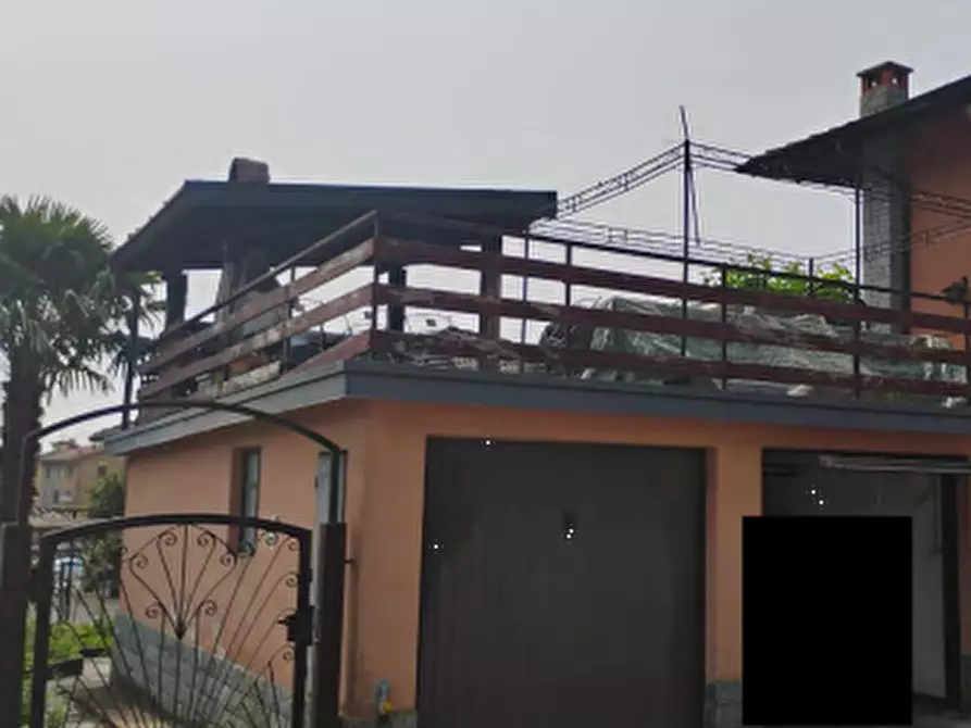 Immagine 5 di Appartamento in vendita  in Vicolo Castello a Cocquio-Trevisago