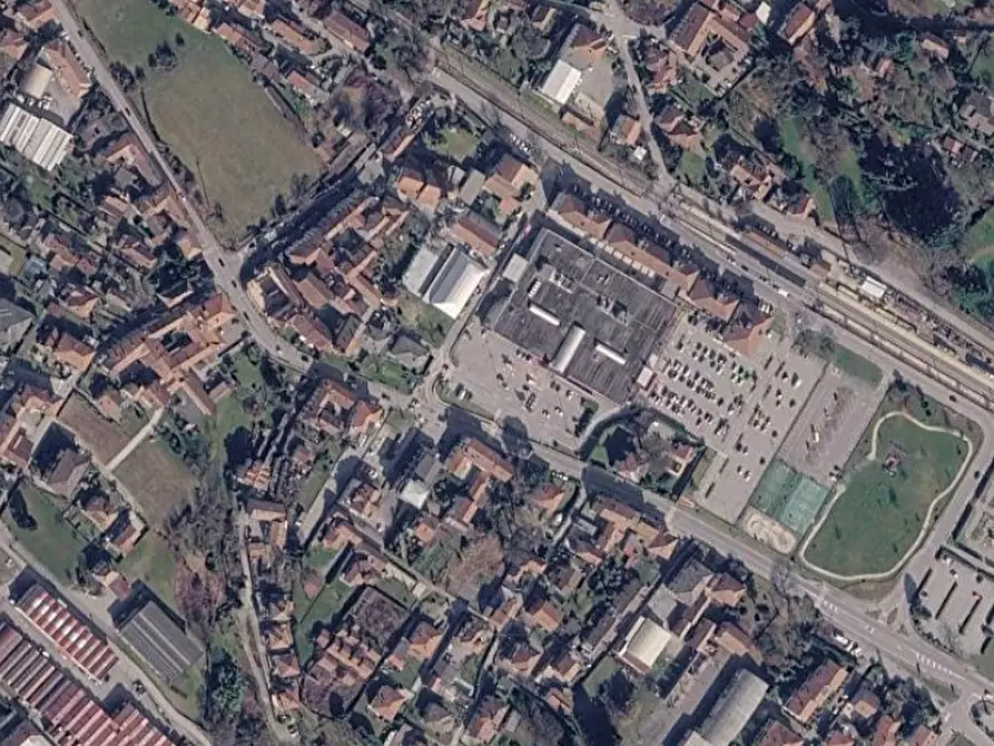 Immagine 11 di Appartamento in vendita  in Vicolo Castello a Cocquio-Trevisago