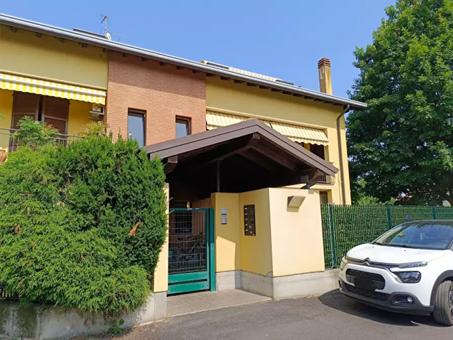 Immagine 1 di Appartamento in vendita  in Via Edmondo De Amicis  a Cuggiono
