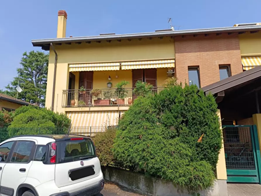 Immagine 2 di Appartamento in vendita  in Via Edmondo De Amicis  a Cuggiono