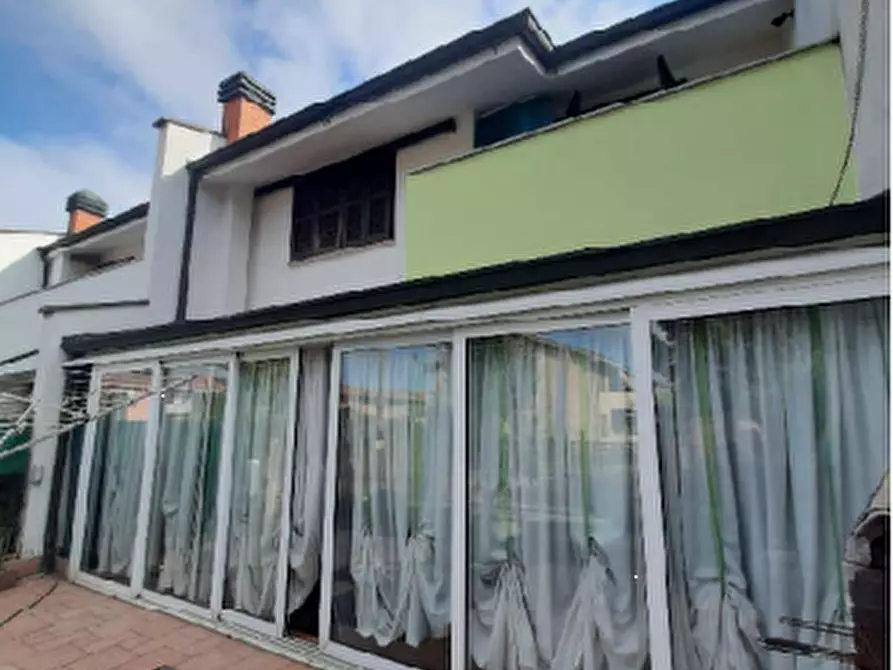 Immagine 9 di Villetta a schiera in vendita  in Via Sant'Eusenzio a Mesero