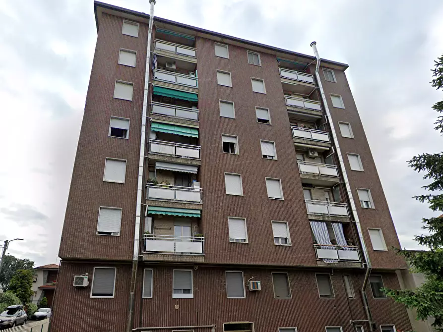Immagine 1 di Appartamento in vendita  in Via Venezia a Limbiate