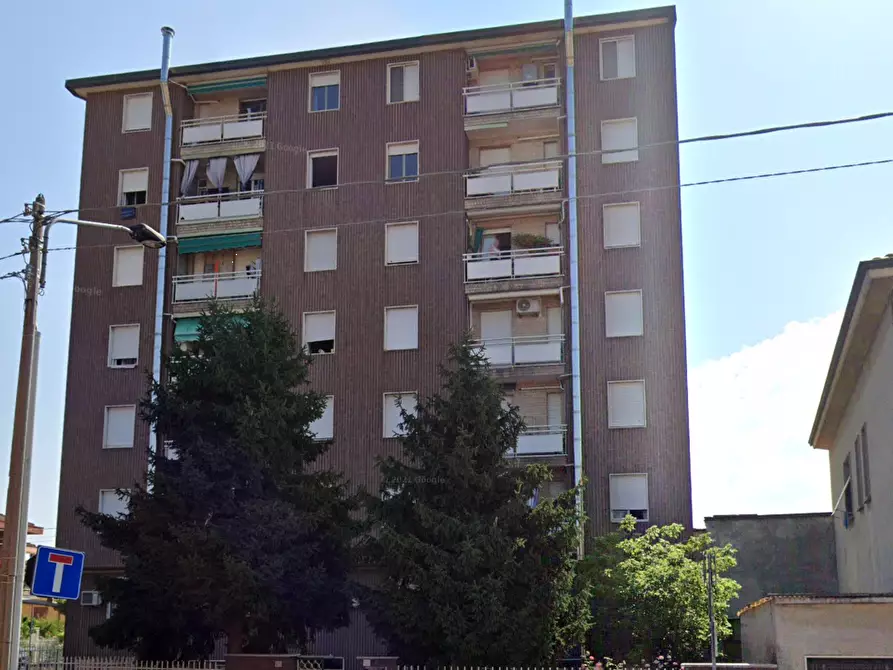 Immagine 4 di Appartamento in vendita  in Via Venezia a Limbiate