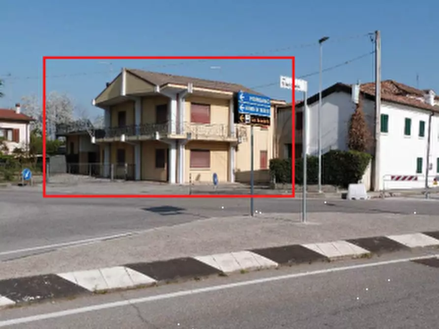 Immagine 6 di Casa indipendente in vendita  in Via Castellana a Paese