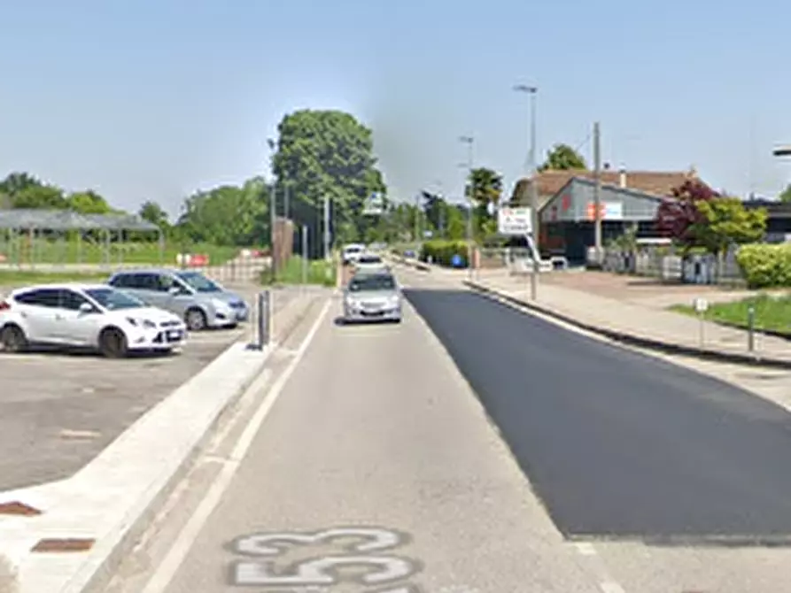 Immagine 8 di Casa indipendente in vendita  in Via Castellana a Paese