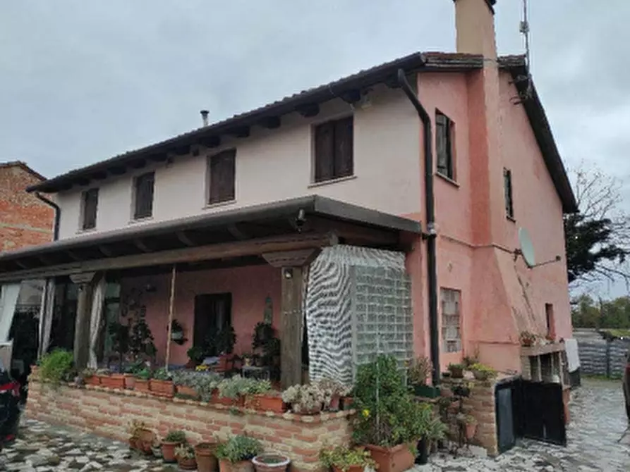 Immagine 1 di Casa indipendente in vendita  in Via Case Rosse a Resana
