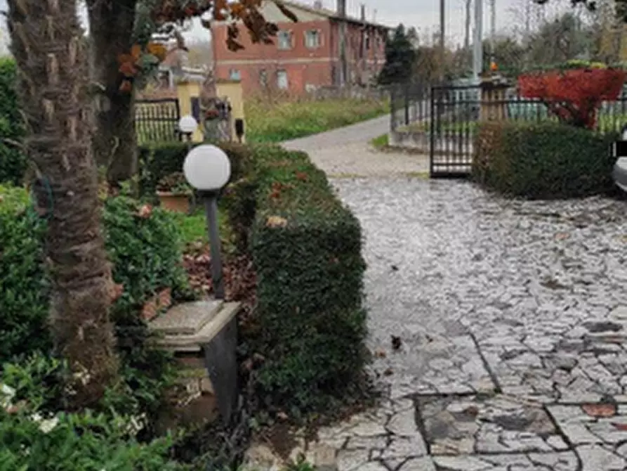 Immagine 2 di Casa indipendente in vendita  in Via Case Rosse a Resana