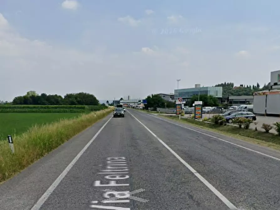 Immagine 10 di Negozio in vendita  in Via Feltrina a Pederobba