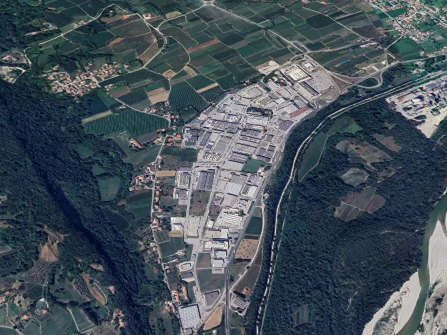 Immagine 13 di Negozio in vendita  in Via Feltrina a Pederobba