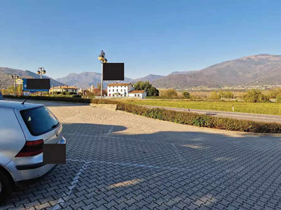 Immagine 4 di Negozio in vendita  in Via Feltrina a Pederobba