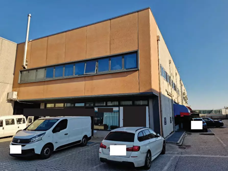 Immagine 9 di Negozio in vendita  in Via Feltrina a Pederobba