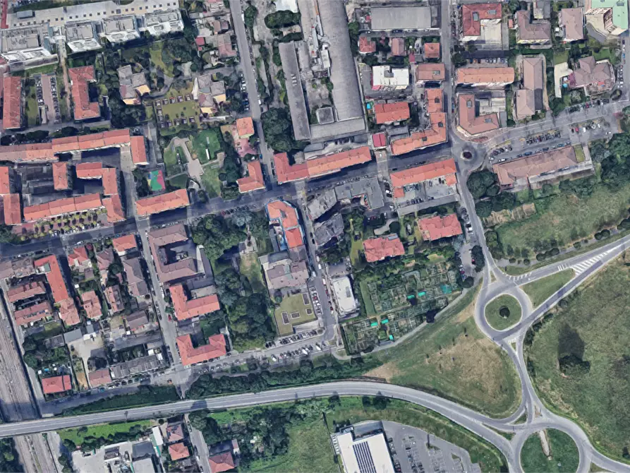 Immagine 1 di Garage in vendita  in Via Monza a Pioltello