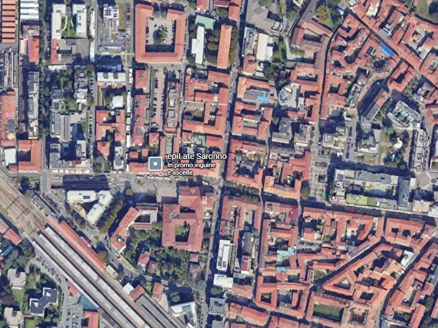 Immagine 3 di Negozio in vendita  in Via Ramazzotti a Saronno