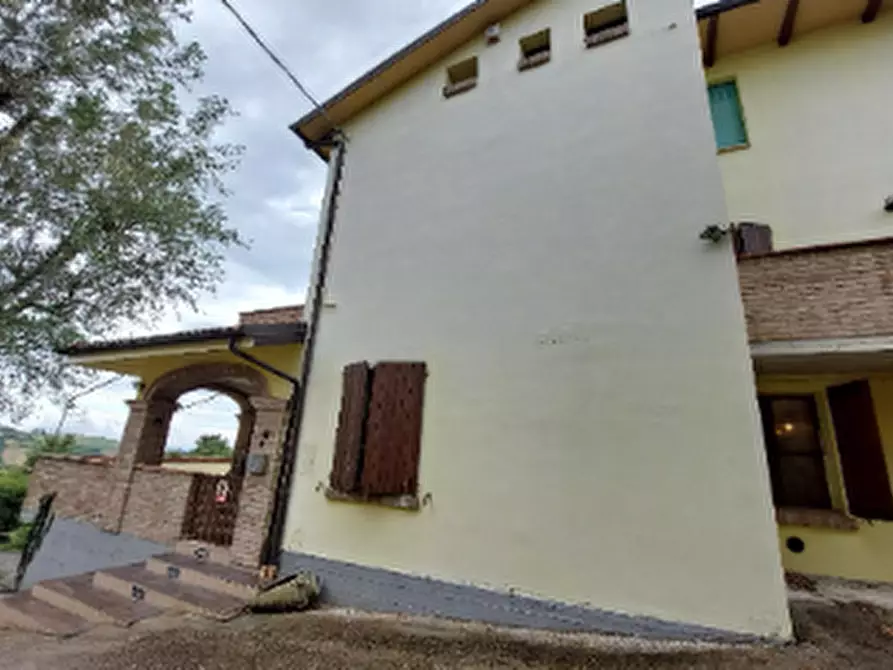 Immagine 10 di Porzione di casa in vendita  in Via Ospitaletto a Marano Sul Panaro