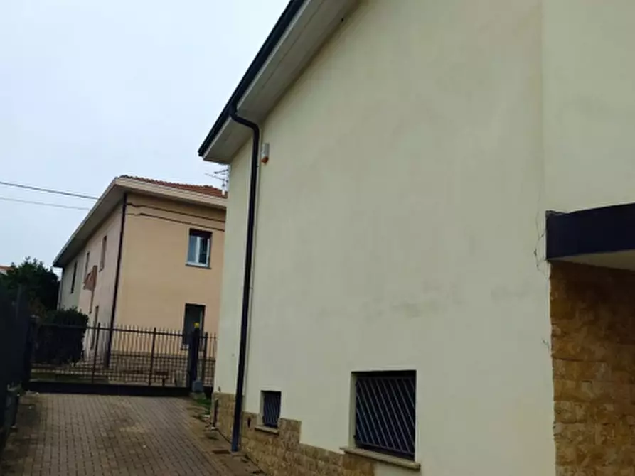 Immagine 9 di Casa indipendente in vendita  in Via Milano a Cairate
