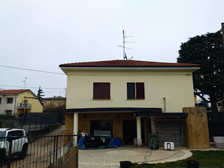 Immagine 10 di Casa indipendente in vendita  in Via Milano a Cairate