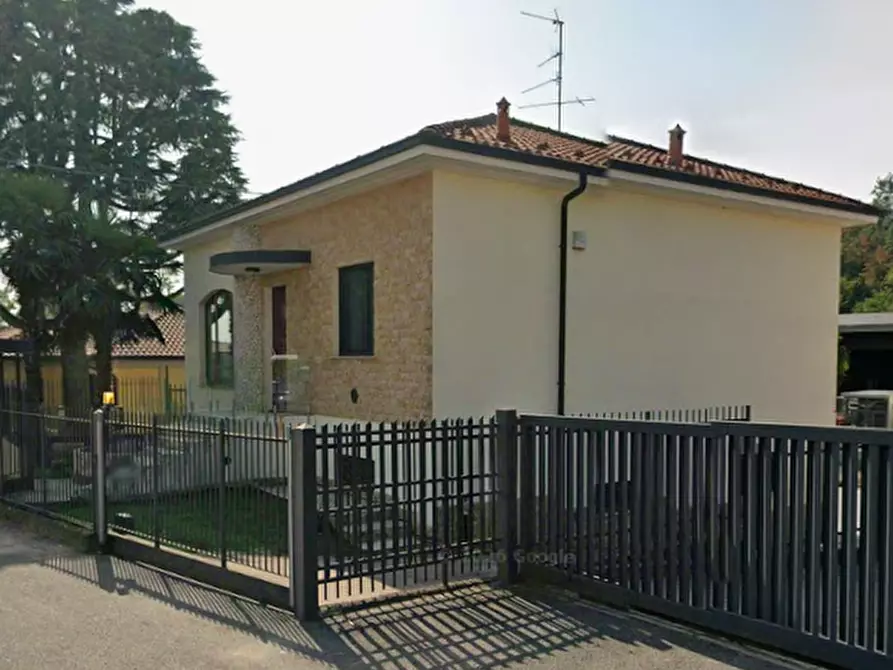 Immagine 19 di Casa indipendente in vendita  in Via Milano a Cairate