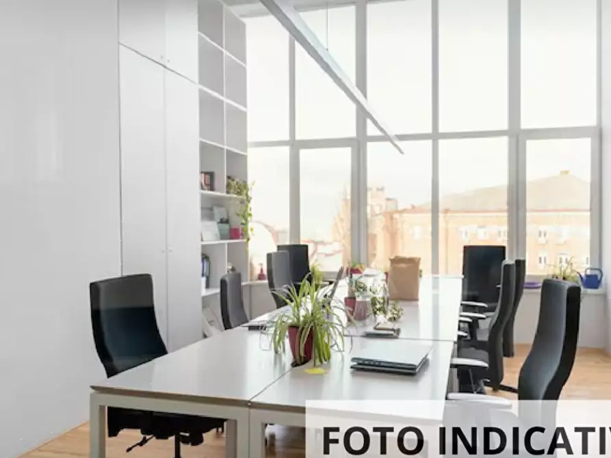 Immagine 4 di Ufficio in vendita  in Via Umberto I a Campobasso