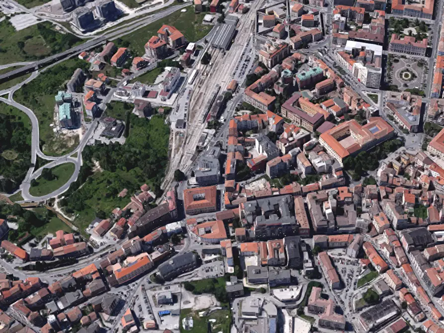Immagine 7 di Garage in vendita  in Via Umberto I a Campobasso