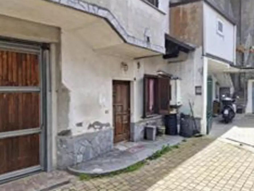 Immagine 2 di Appartamento in vendita  in Via Eugenio Villoresi  a Somma Lombardo
