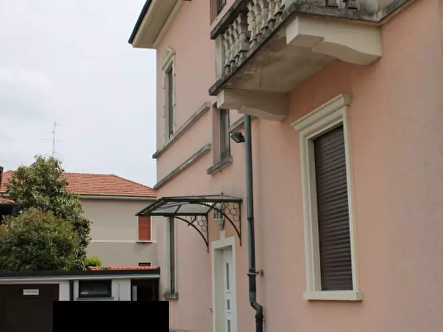 Immagine 9 di Villa in vendita  in Via della Liberazione a Gallarate