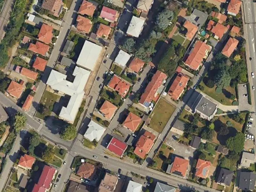 Immagine 22 di Villa in vendita  in Via della Liberazione a Gallarate
