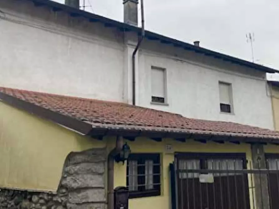Immagine 3 di Appartamento in vendita  in Via Scaletta a Vergiate