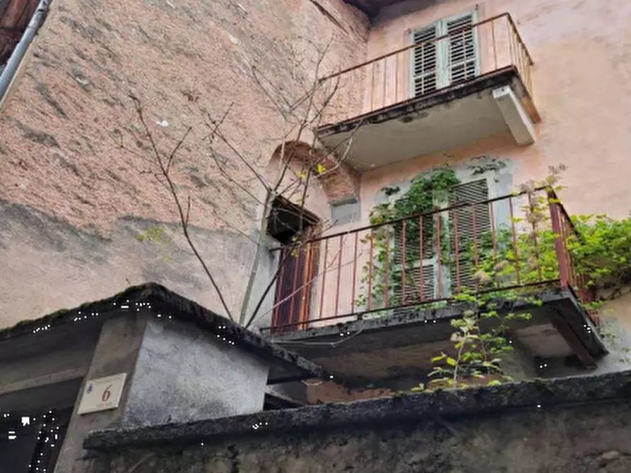 Immagine 2 di Porzione di casa in vendita  in Vicolo Carate  a Grandola Ed Uniti