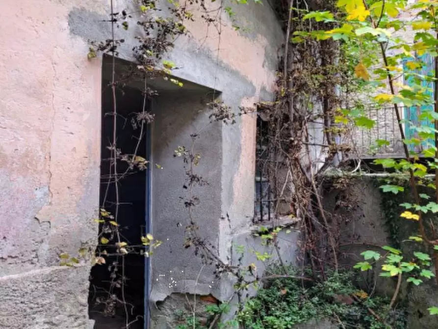 Immagine 3 di Porzione di casa in vendita  in Vicolo Carate  a Grandola Ed Uniti