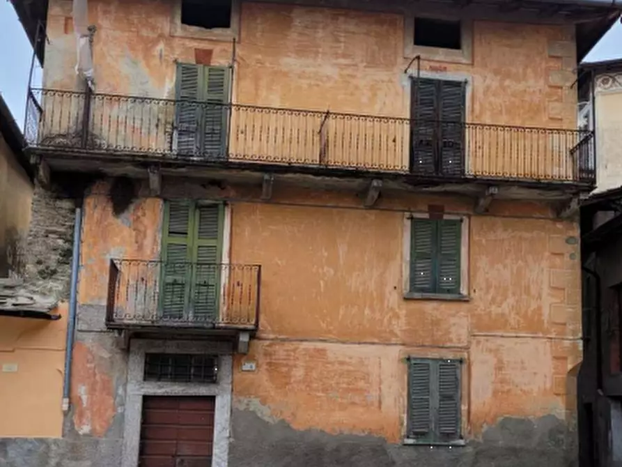 Immagine 3 di Appartamento in vendita  in Via Carate di Sopra a Grandola Ed Uniti