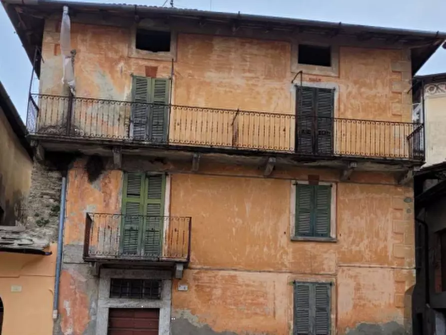 Immagine 4 di Appartamento in vendita  in Via Carate di Sopra a Grandola Ed Uniti