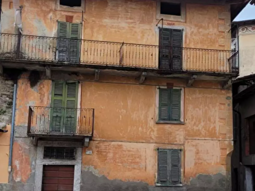 Immagine 5 di Appartamento in vendita  in Via Carate di Sopra a Grandola Ed Uniti