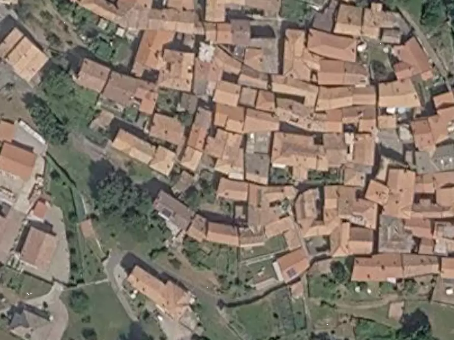 Immagine 9 di Appartamento in vendita  in Via Carate di Sopra a Grandola Ed Uniti