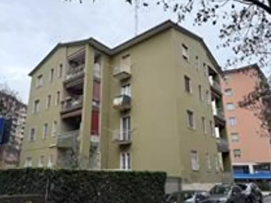 Immagine 5 di Appartamento in vendita  in Via Leopardi  a Sesto San Giovanni