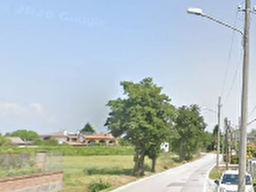 Immagine 2 di Terreno agricolo in vendita  in Via Rienza a Padova