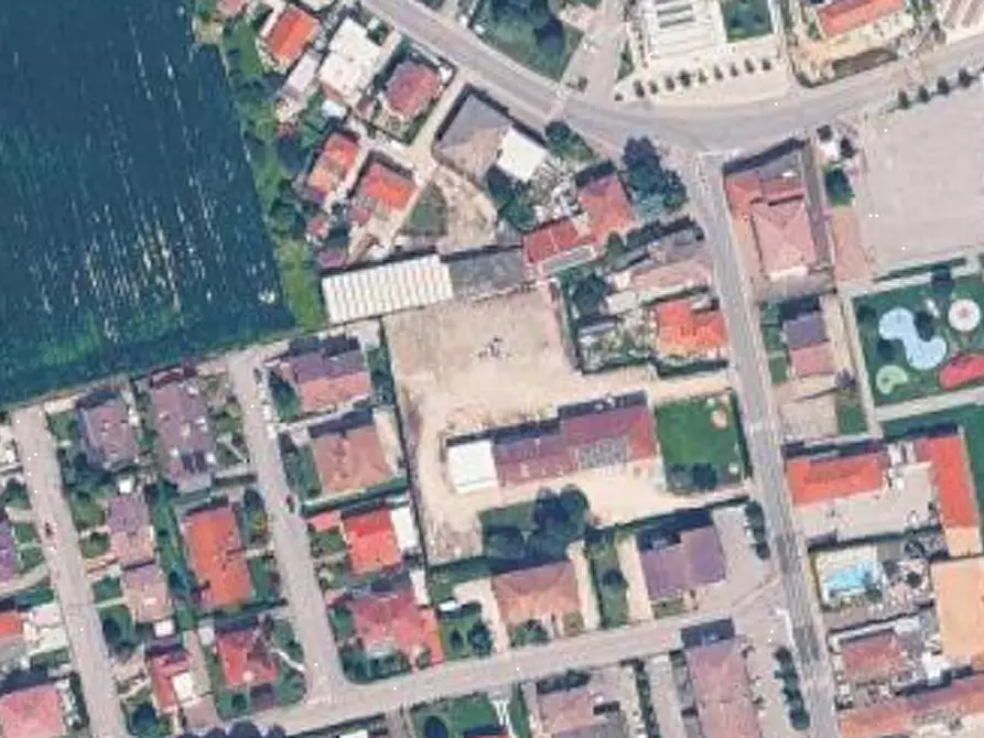 Immagine 19 di Porzione di casa in vendita  in Via Moro a Campodoro