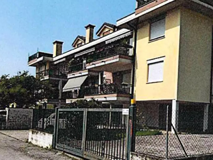 Immagine 5 di Appartamento in vendita  in Via Luigi Marsili a Padova