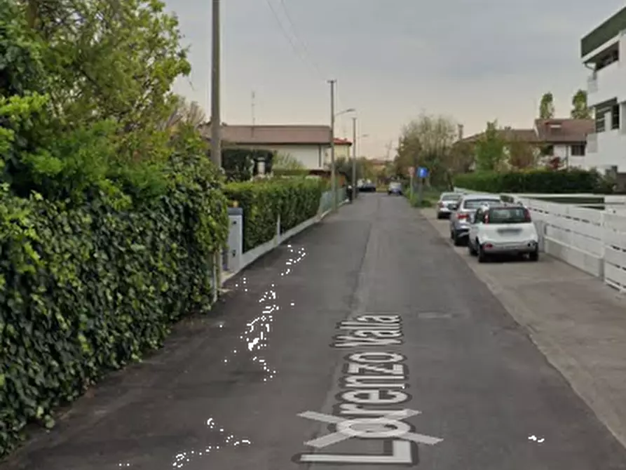 Immagine 10 di Appartamento in vendita  in Via Luigi Marsili a Padova