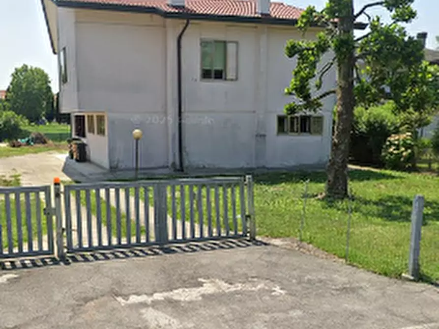 Immagine 4 di Laboratorio in vendita  in Via Moro a Campodoro