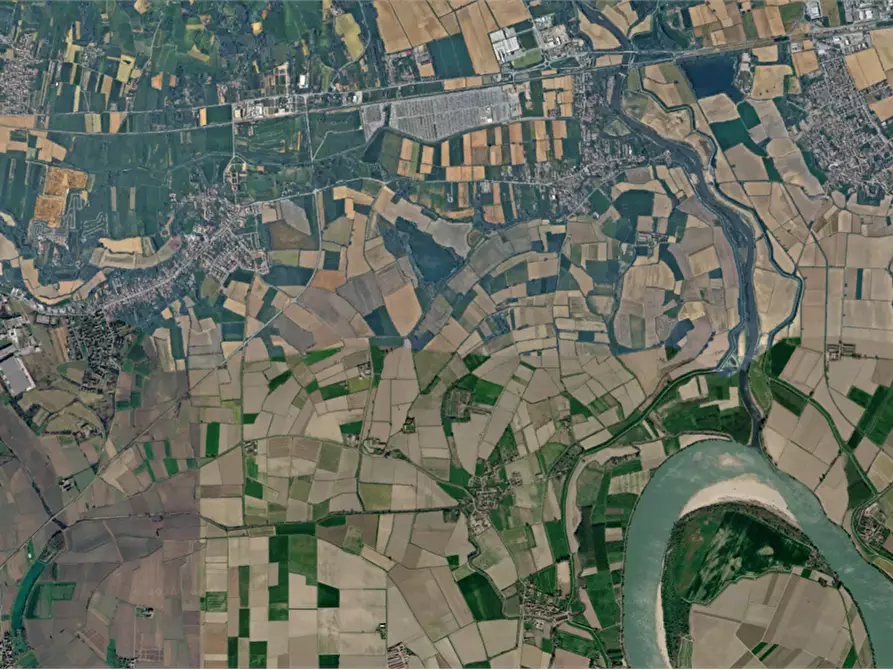 Immagine 3 di Terreno agricolo in vendita  in Località Chignolo Po a Chignolo Po