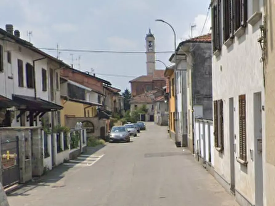 Immagine 10 di Casa indipendente in vendita  in Via Montebello a Cassolnovo