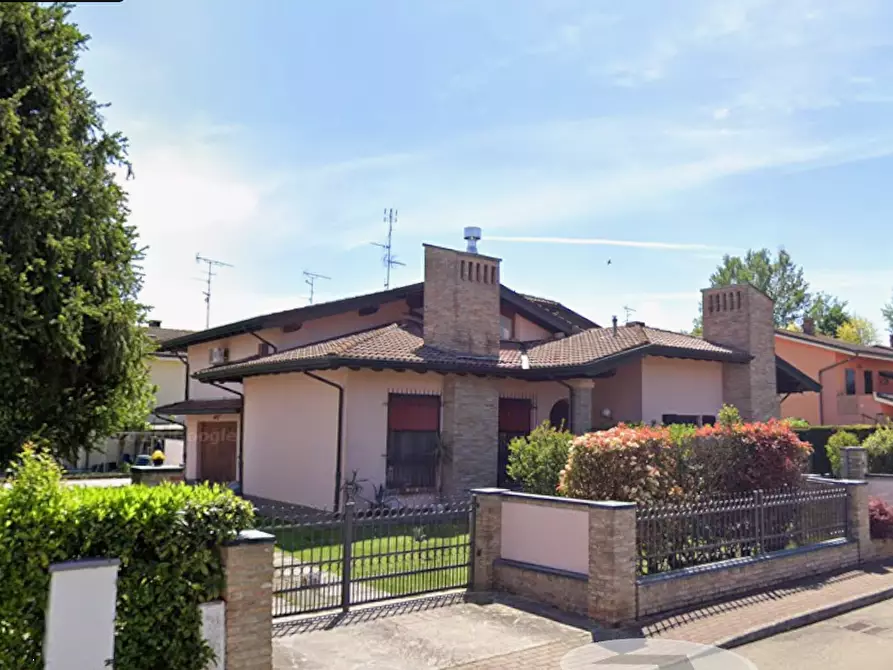 Immagine 7 di Villa in vendita  in Via Ampere, fraz. Massa Finalese a Finale Emilia