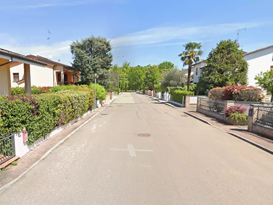 Immagine 13 di Villa in vendita  in Via Ampere, fraz. Massa Finalese a Finale Emilia