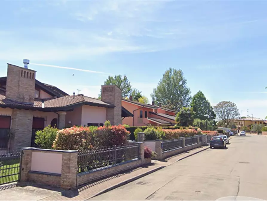 Immagine 15 di Villa in vendita  in Via Ampere, fraz. Massa Finalese a Finale Emilia