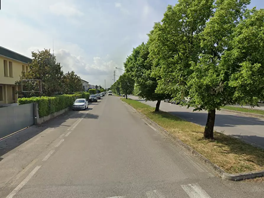 Immagine 12 di Capannone industriale in vendita  in Via Padova a Oderzo